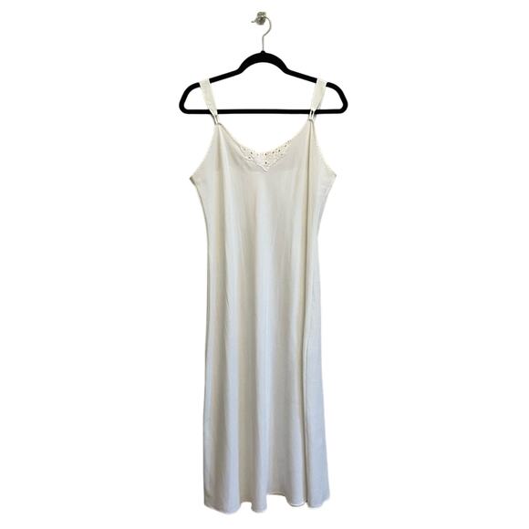 Vintage 16 Vanity Fair white matte maxi nightgown sheer lace embroidered slip - Picture 1 of 7